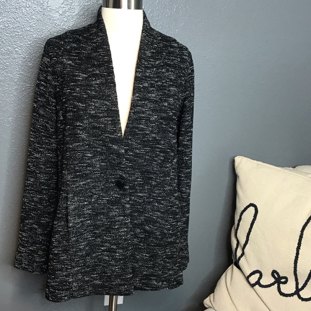 Eileen Fisher Black And White Sweater Size Xs.